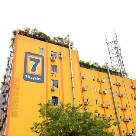 7 Days Inn Chengdu Sichuan University South Railway Station Exterior foto