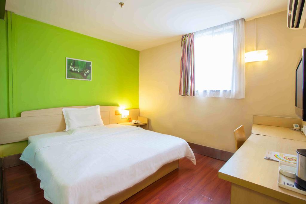 7 Days Inn Chengdu Sichuan University South Railway Station Quarto foto