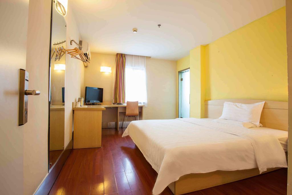 7 Days Inn Chengdu Sichuan University South Railway Station Quarto foto